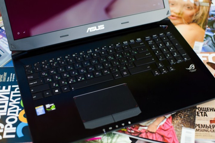 review-laptop-asus-g750-raqwe.com-03