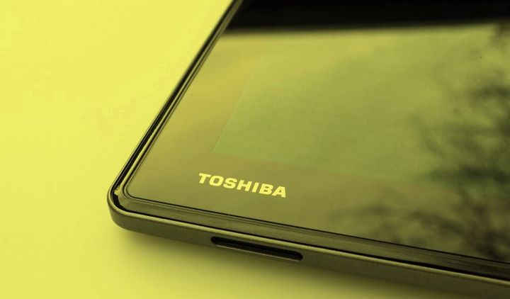 Toshiba TT301 has presented the biggest tablet in the world