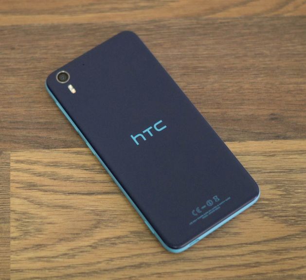Review of the smartphone HTC Desire EYE - falcon eye
