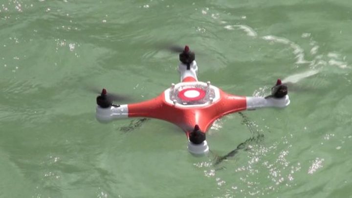 Waterproof Quadri copter designed to shoot above and under water