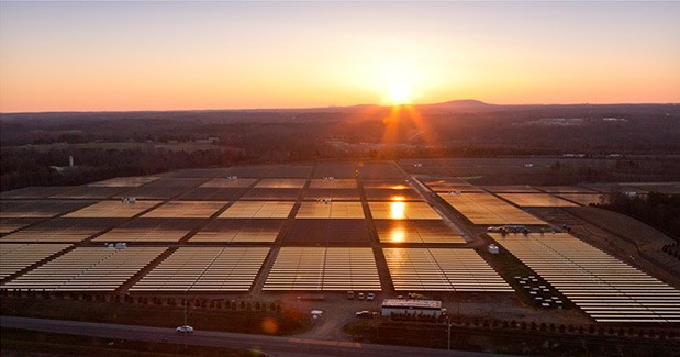 apple-building-20-megawatt-solar-power-plant-nevada-raqwe.com-01