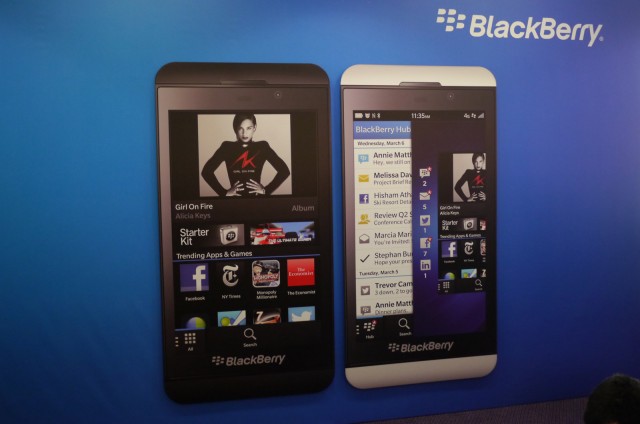 blackberry-throws-250-employees-raqwe.com-01