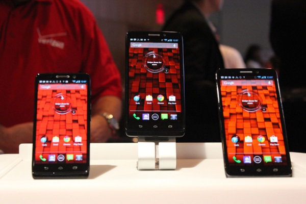 motorola-verizon-introduced-smartphone-droid-mini-droid-ultra-droid-maxx-raqwe.com-02