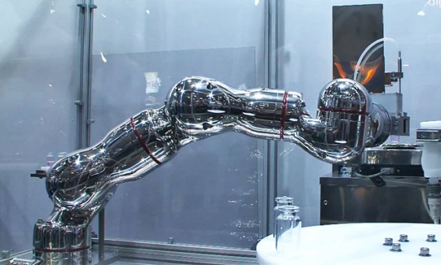 worlds-robot-stainless-steel-video-raqwe.com-01