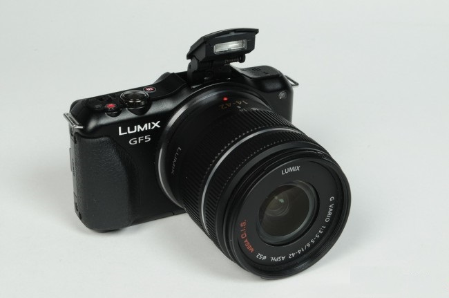 Review of Camera Panasonic Lumix GF5-raqwe.com-02