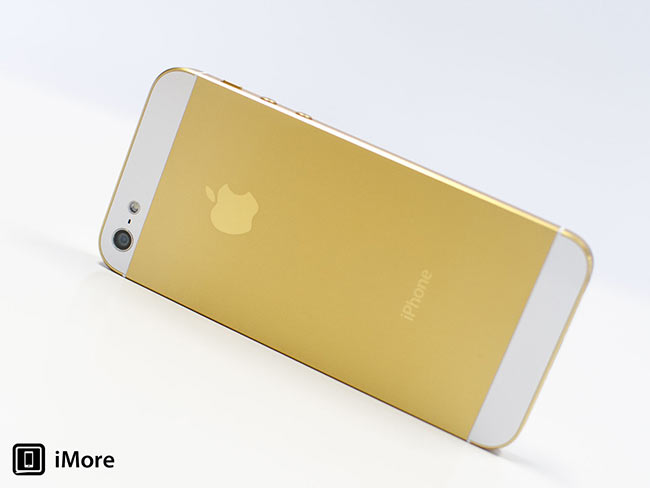 apple-prepares-iphone-5s-case-gold-color-raqwe.com-01