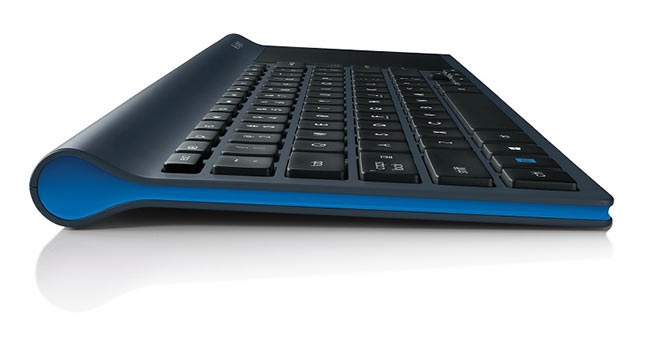 logitech-wireless-all-in-one-keyboard-tk820-wireless-keyboard-integrated-touchpad-raqwe.com-01