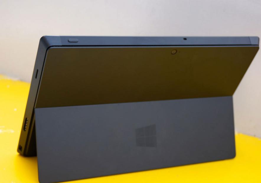 microsoft-decided-reduce-cost-surface-ongoing-basis-raqwe.com-03