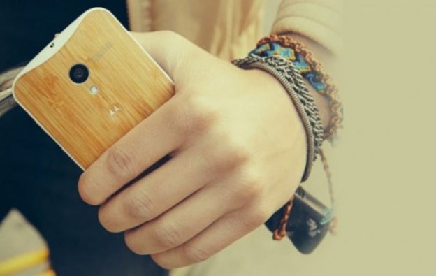 motorola-promises-customization-options-2000-moto-x-europe-smartphone-sold-raqwe.com-01