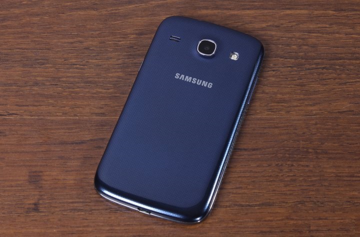 review-smartphone-samsung-galaxy-core-i8262-raqwe.com-07