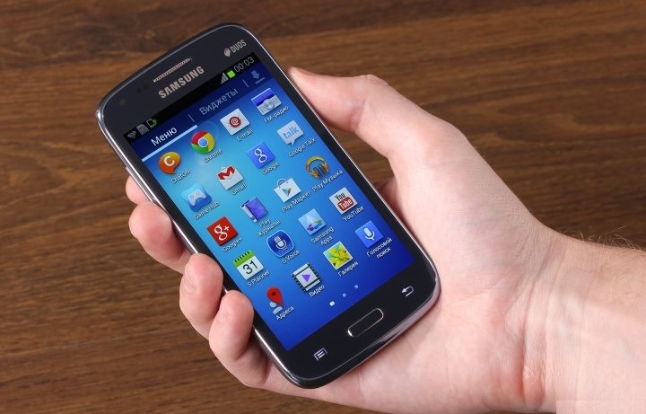 review-smartphone-samsung-galaxy-core-i8262-raqwe.com-13