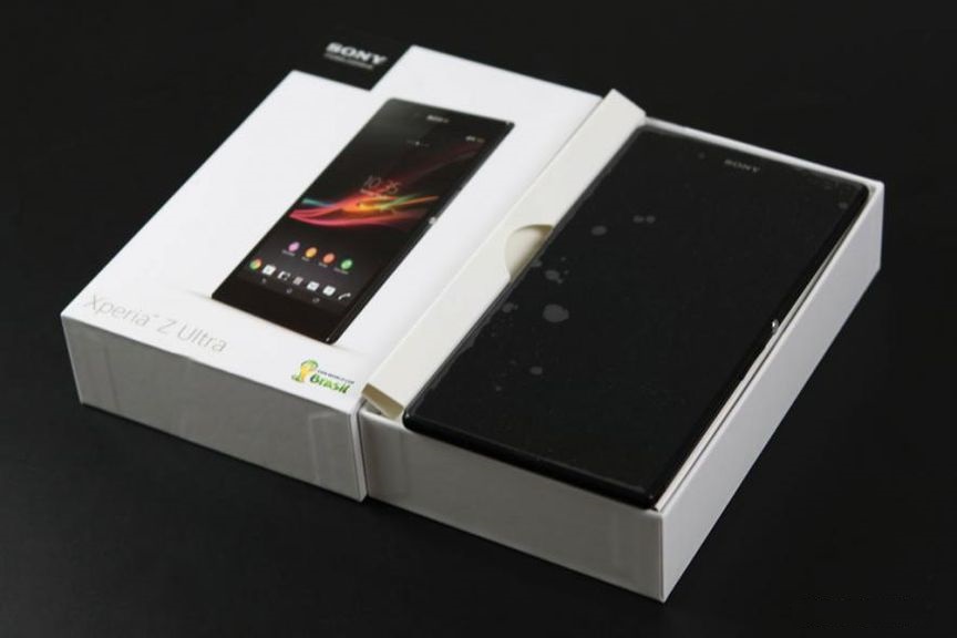 review-sony-xperia-ultra-largest-full-hd-smartphone-raqwe.com-04
