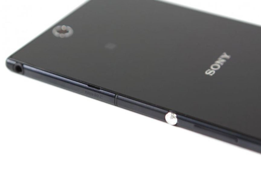 review-sony-xperia-ultra-largest-full-hd-smartphone-raqwe.com-09