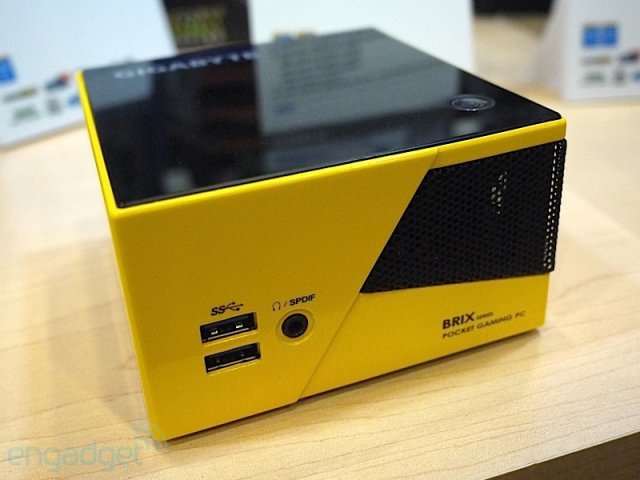 brix-portable-gaming-pc-gigabyte-raqwe.com-01