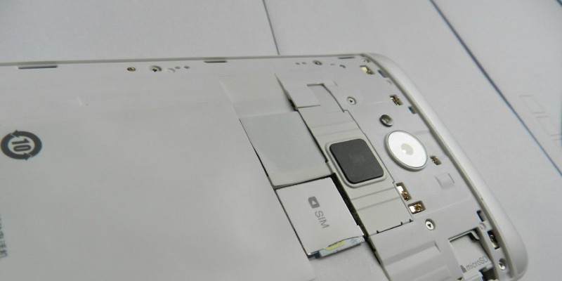 chinese-source-confirms-fingerprint-reader-htc-max-raqwe.com-01