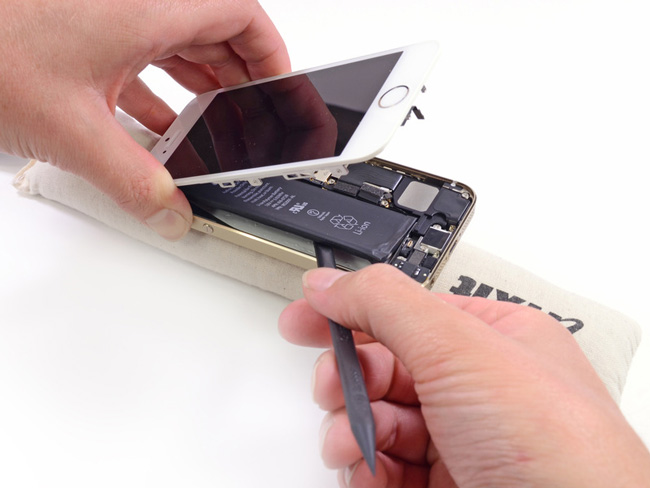 experts-ifixit-disassembled-smartphone-apple-iphone-5s-raqwe.com-03