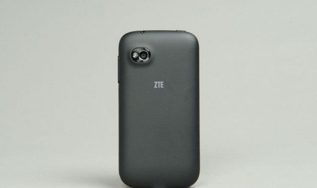 quick-review-smartphone-zte-v809-raqwe.com-08