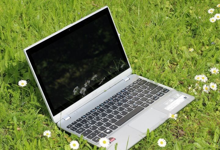 Review of laptop Acer Aspire V5-122P