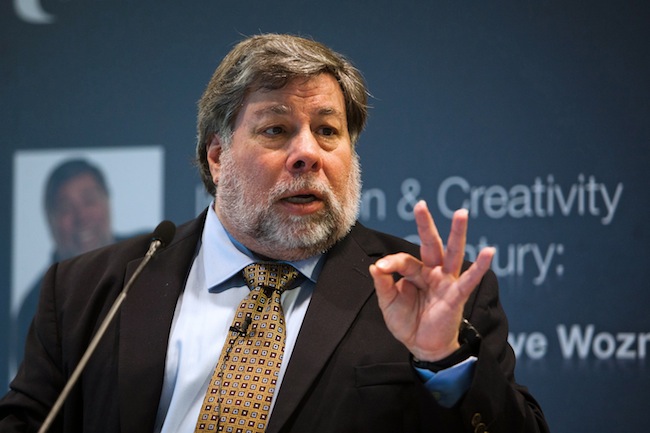 steve-wozniak-disappointed-iphone-5c-raqwe.com-01