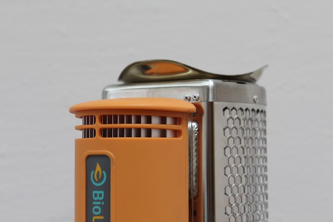 biolite-campstove-charge-iphone-stove-raqwe.com-01