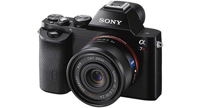 There are images and features full-frame mirrorless cameras Sony A7 and A7r