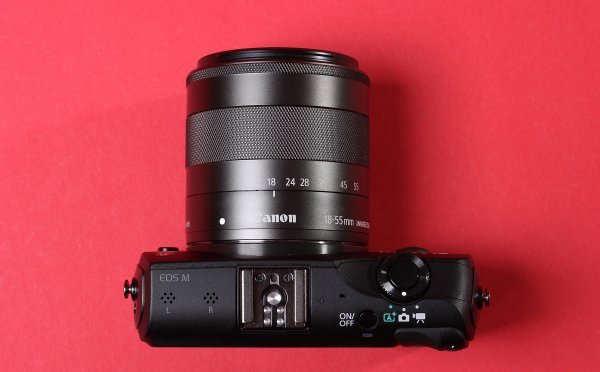 review-mirrorless-camera-canon-eos-raqwe.com-04