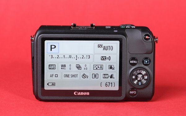 review-mirrorless-camera-canon-eos-raqwe.com-05