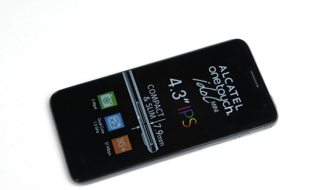 review-smartphone-alcatel-touch-idol-mini-raqwe.com-02