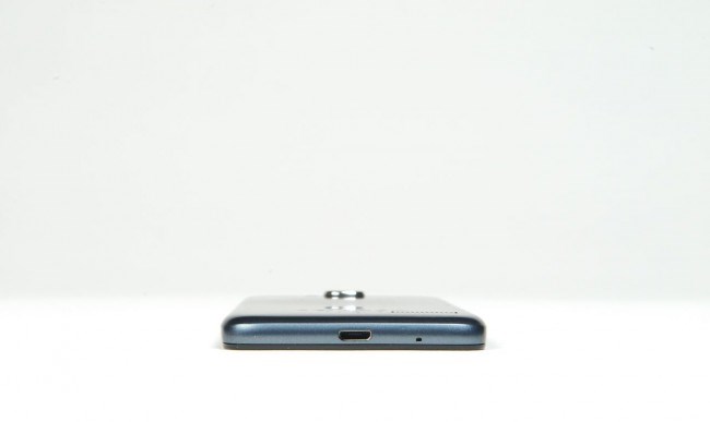 review-smartphone-alcatel-touch-idol-mini-raqwe.com-05