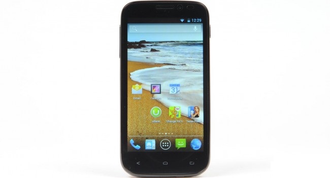 Review of smartphone Fly IQ4404 Spark