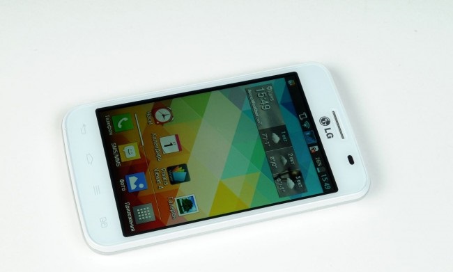 review-smartphone-lg-optimus-l4-ii-e440-l4-ii-dual-e445-raqwe.com-16