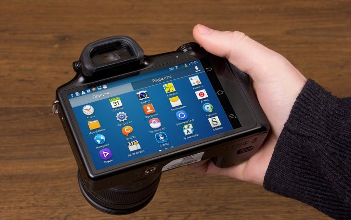 Samsung Galaxy NX: mirrorless camera with Android