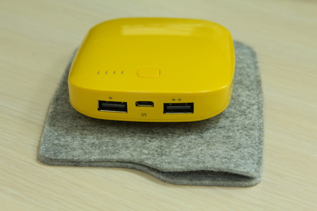 external-batteries-hoox-magic-stone-timely-iphone-ipad-raqwe.com-04