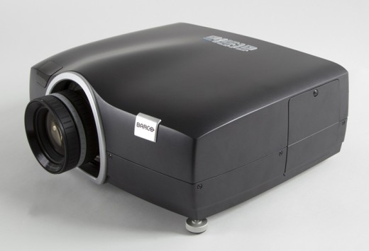 barco-f50-dlp-projector-high-frame-rate-raqwe.com-01