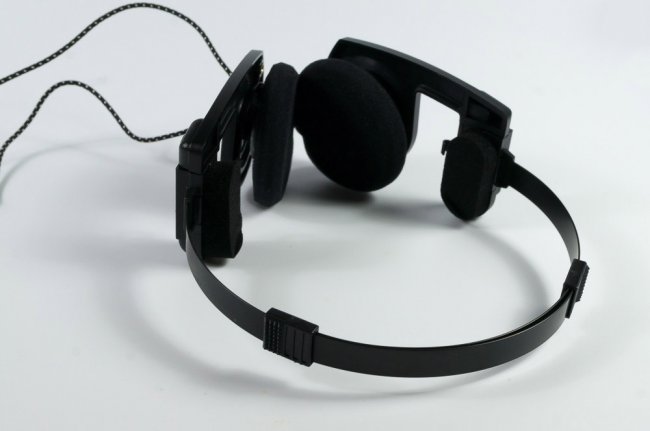 koss-porta-pro-overview-legendary-headphones-drawing-sporta-pro-raqwe.com-10