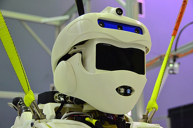 nasa-experts-created-humanoid-robot-valkyrie-designed-competition-raqwe.com-01