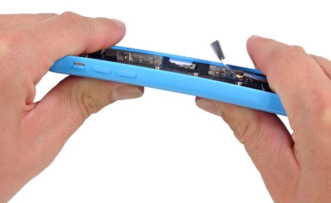 iphone-5c-repaired-apple-store-raqwe.com-01