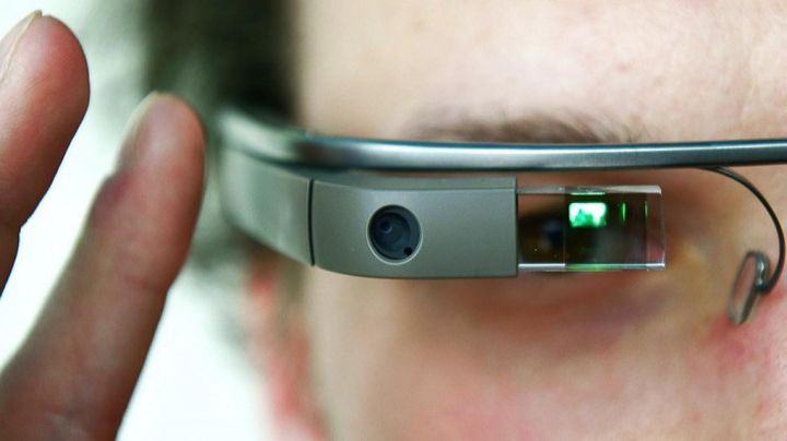 What is the main problem lies Google Glass?