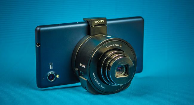 Sony DSC-QX10: once again about zooms in smartphones, marketing and wasted funds spent