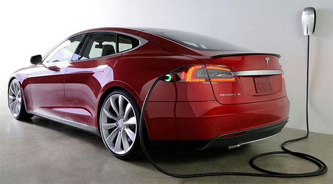 tesla-motors-distribute-free-charge-owners-model-improved-adapters-charging-raqwe.com-01