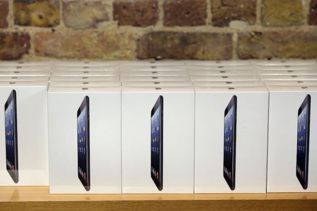 apple-surpassed-sales-windows-pc-raqwe.com-01