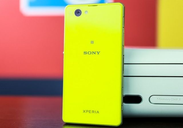 overview-sony-xperia-z1-compact-raqwe.com-05