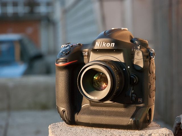 Review of Nikon D4. Reportage camera for those who want a trouble-free working tool