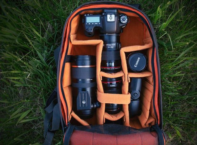 Photo backpacks and saddlebags photo Crumpler. The right accessories for storage and transportation equipment