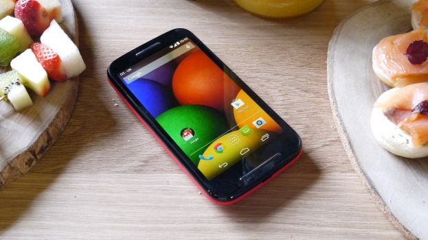 Review of Motorola Moto E: budget smartphone with decent features