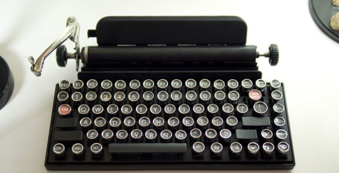 qwerkywriter-keyboard-typewriter-raqwe.com-02