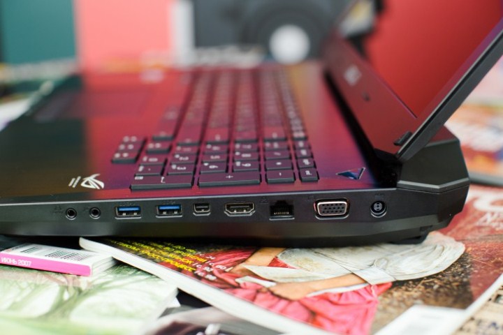 review-laptop-asus-g750-raqwe.com-05
