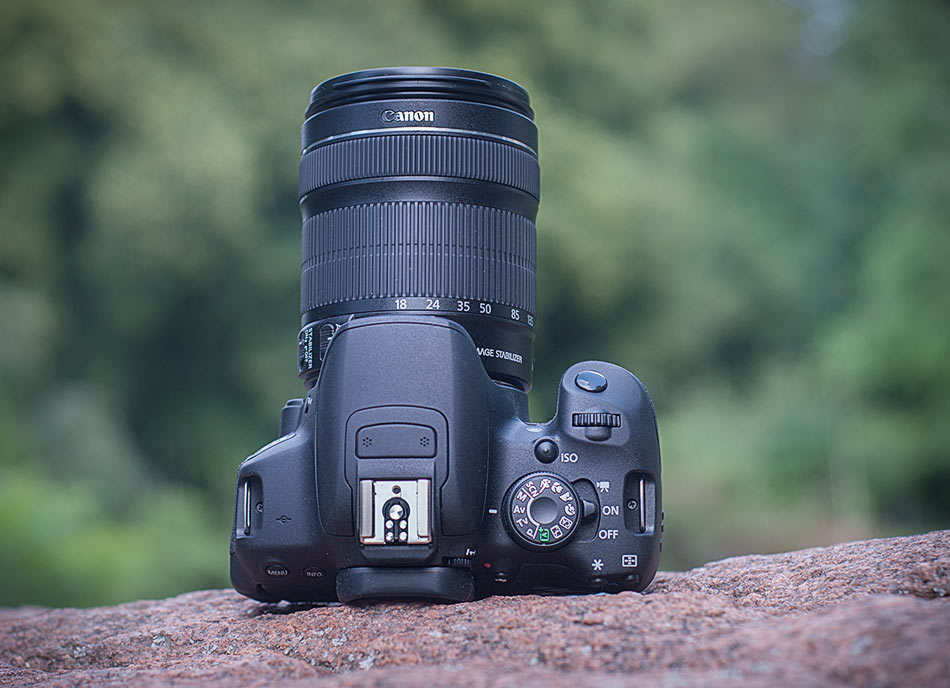 review-slr-camera-canon-eos-700d-raqwe.com-05