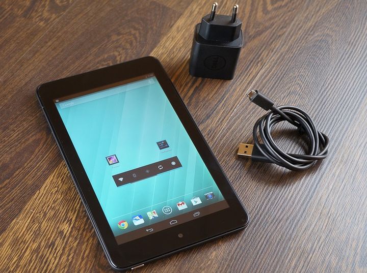 review-tablet-dell-venue-7-raqwe.com-02