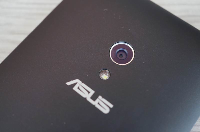 Review Asus Zenfone 5